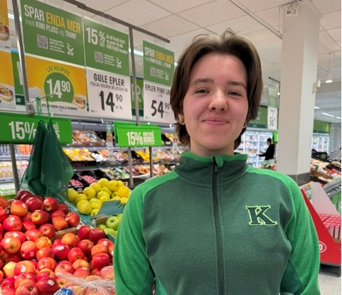 Mariia Ivkina som lærling hos KIWI